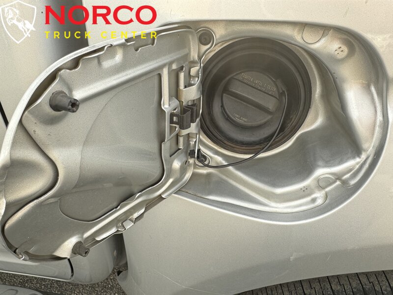 Used 2017 Nissan Frontier SV RWD image 13