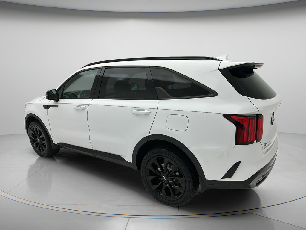Used 2023 Kia Sorento SX AWD/4WD image 4