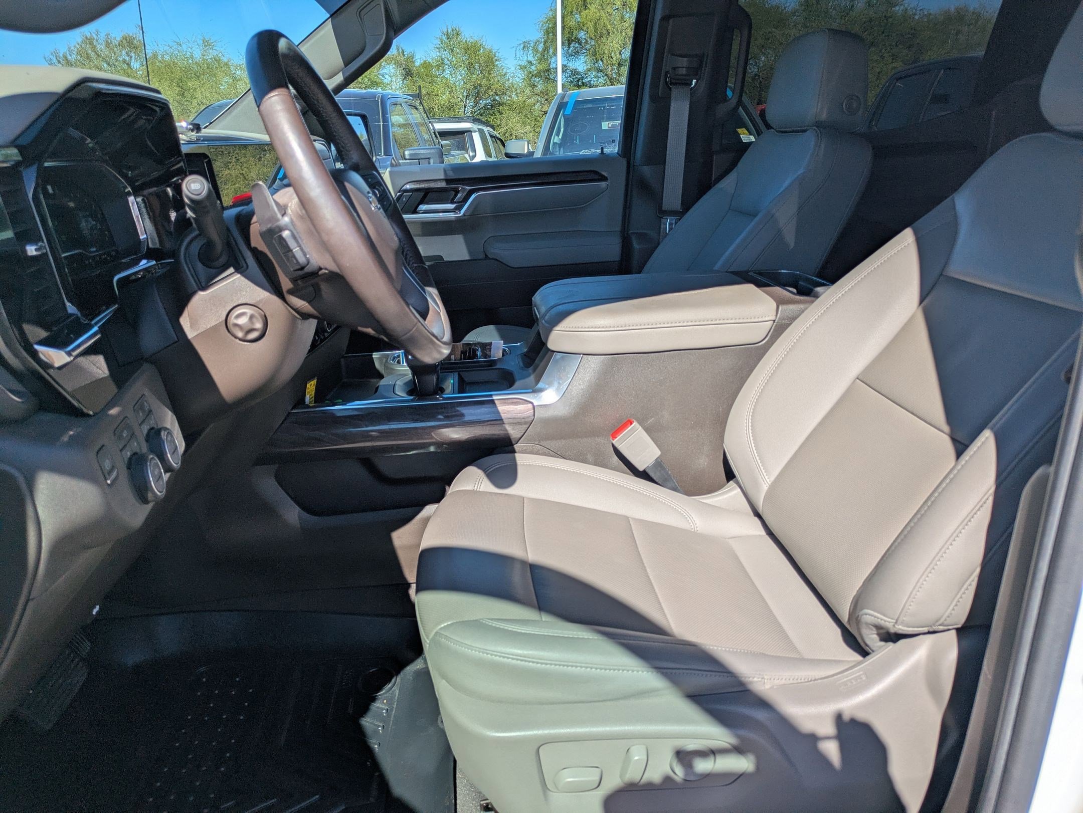 Certified 2023 Chevrolet Silverado 1500 LTZ image 10