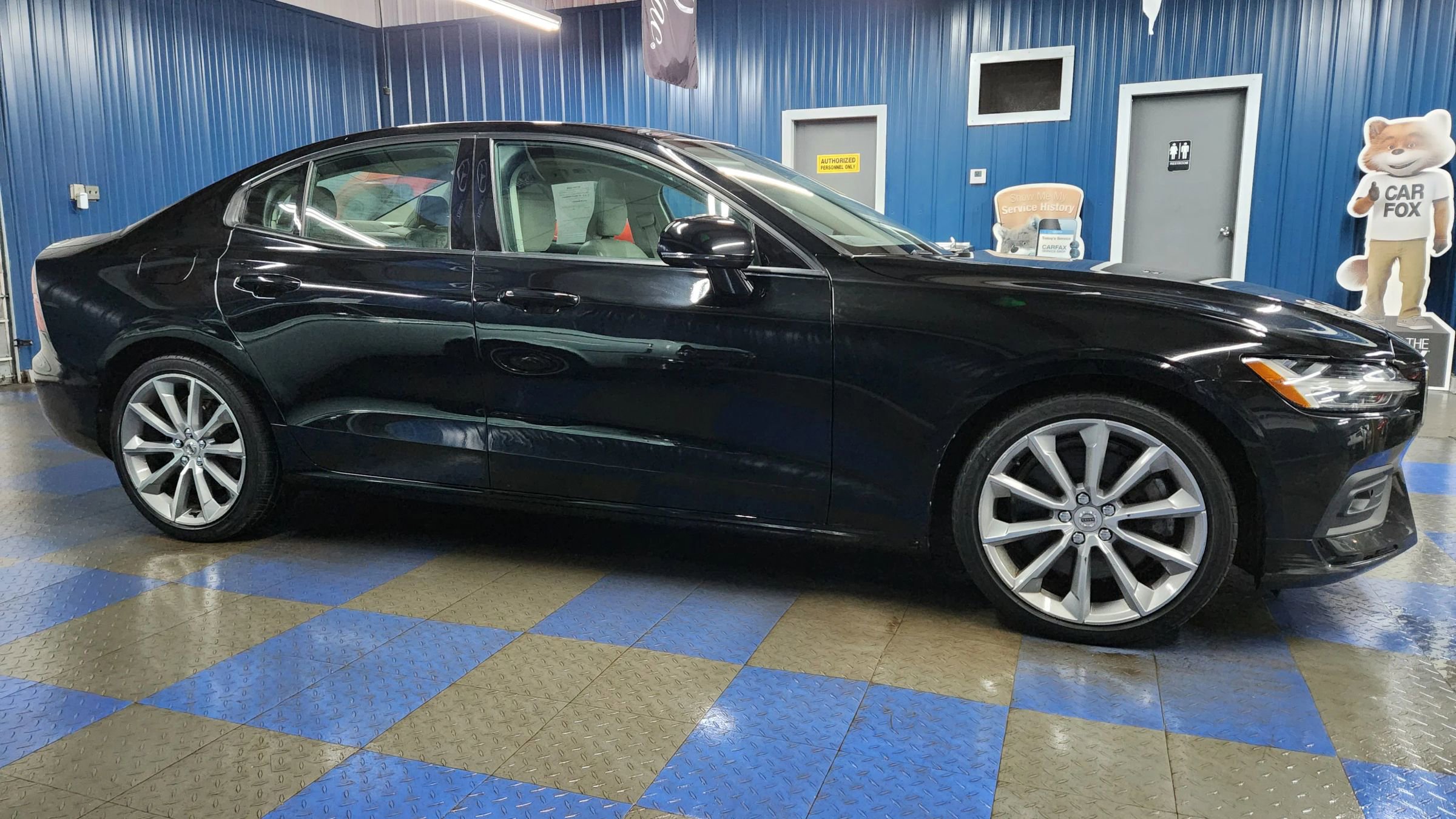 Used 2021 Volvo S60 T6 Momentum w/ Protection Package Premier image 63