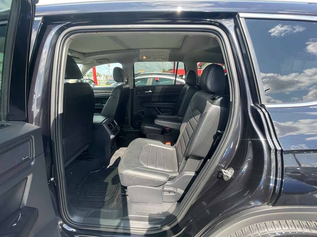 Used 2020 Volkswagen Atlas SEL R-Line AWD/4WD image 10