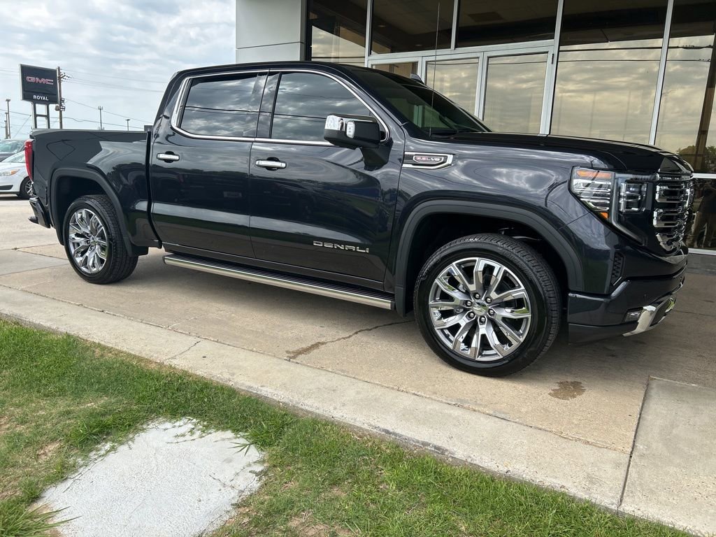 Used 2026 GMC Sierra 1500 Denali AWD/4WD image 2