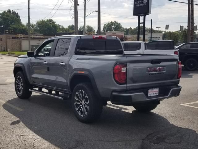 New 2026 GMC Canyon Denali w/ LPO, Black Badging Package AWD/4WD image 3