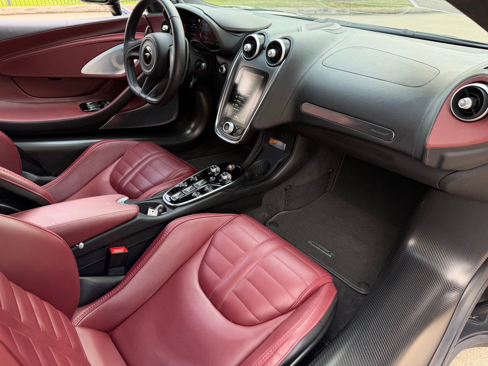 Used 2025 McLaren GTS image 14