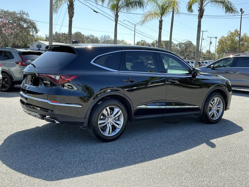 Used 2025 Acura MDX FWD image 9