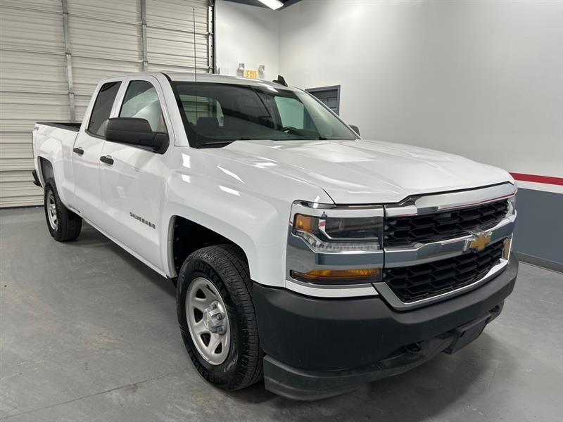 Used 2017 Chevrolet Silverado 1500 W/T w/ WT Convenience Package AWD/4WD image 2