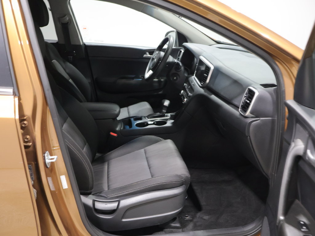 Used 2020 Kia Sportage LX AWD/4WD image 22