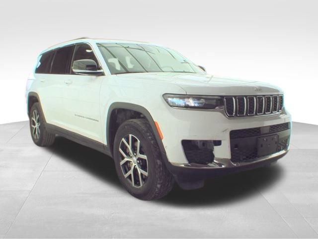 Used 2024 Jeep Grand Cherokee L Limited w/ Luxury Tech Group II image 3