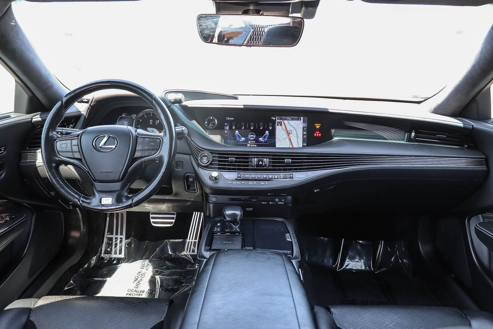 Used 2018 Lexus LS 500 F Sport w/ Accessory Package (Z2) RWD image 14
