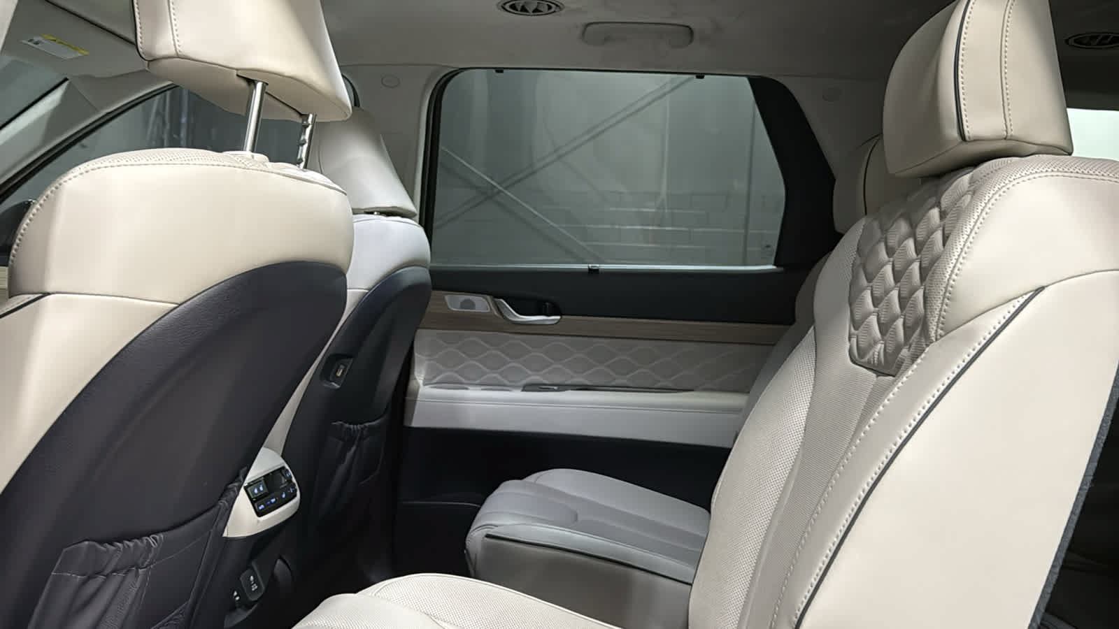 Used 2022 Hyundai Palisade Calligraphy w/ Cargo Package FWD image 21