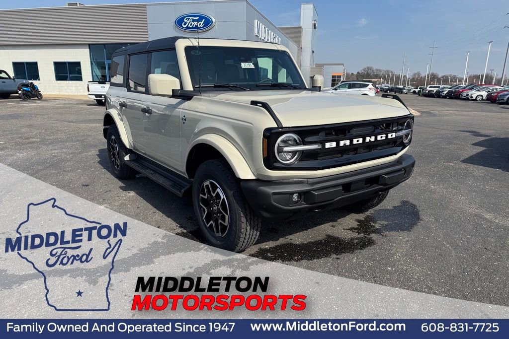 New 2026 Ford Bronco Outer Banks AWD/4WD image 1