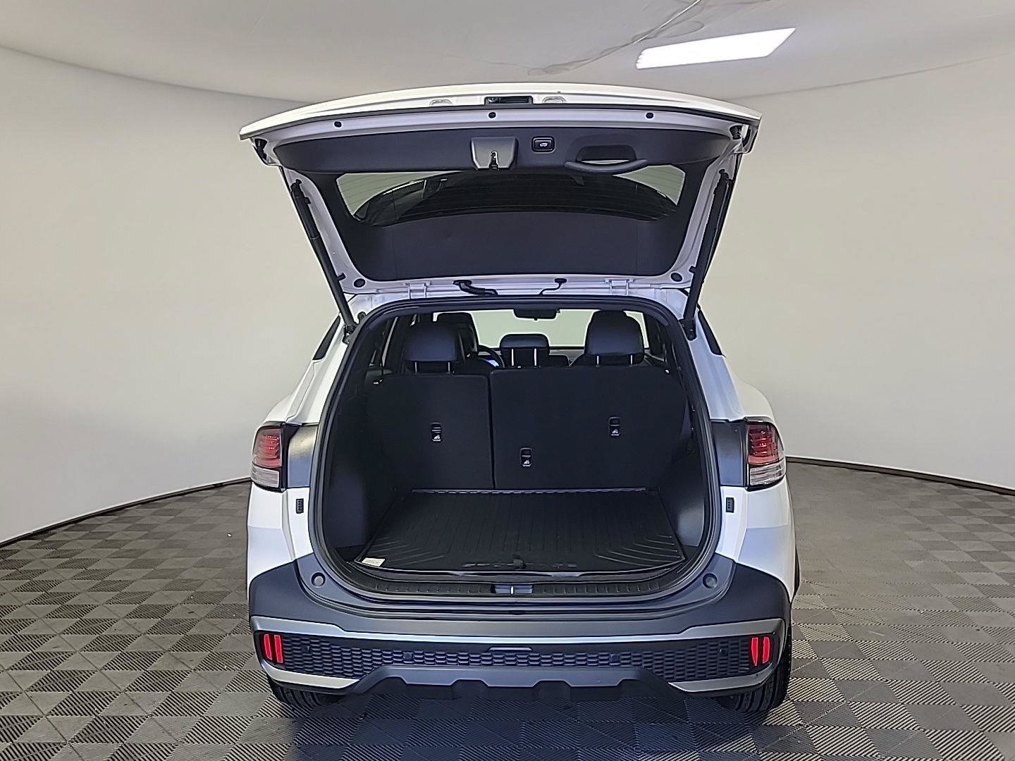 Certified 2023 Kia Sportage X-Pro AWD/4WD image 6