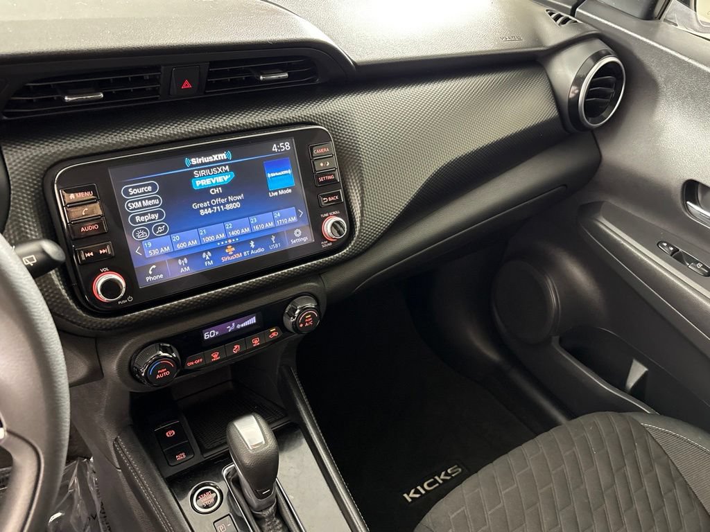 Used 2022 Nissan Kicks SV FWD image 30