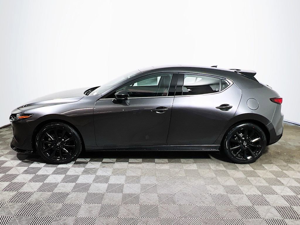 New 2026 MAZDA MAZDA3 Hatchback w/Premium Plus Pkg image 4