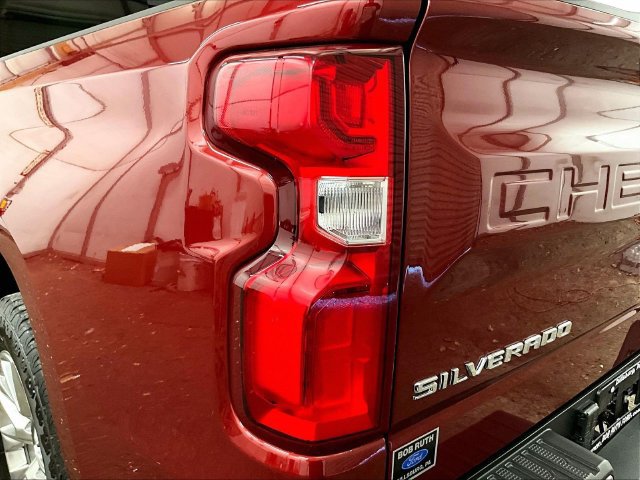 Used 2020 Chevrolet Silverado 1500 LTZ AWD/4WD image 28