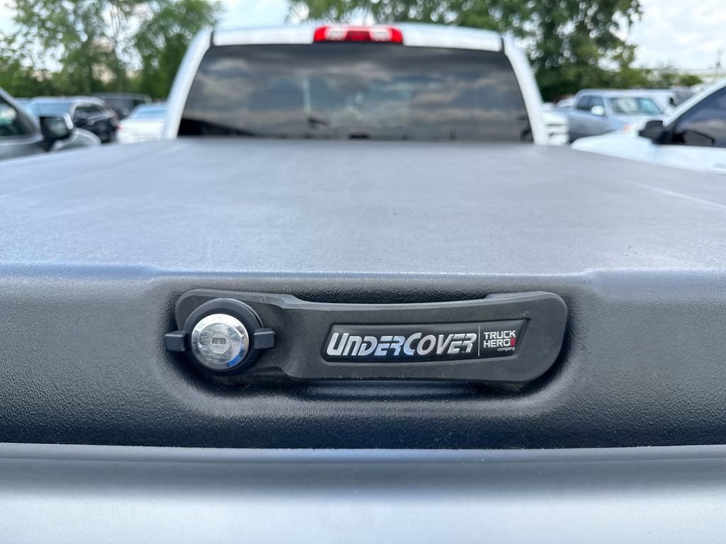 Used 2015 Chevrolet Silverado 1500 LT w/ All Star Edition AWD/4WD image 7