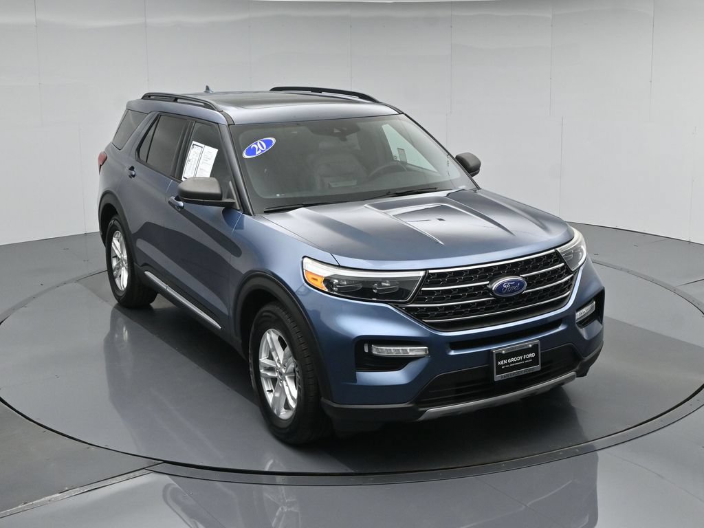 Certified 2020 Ford Explorer XLT w/ Equipment Group 202A RWD image 43