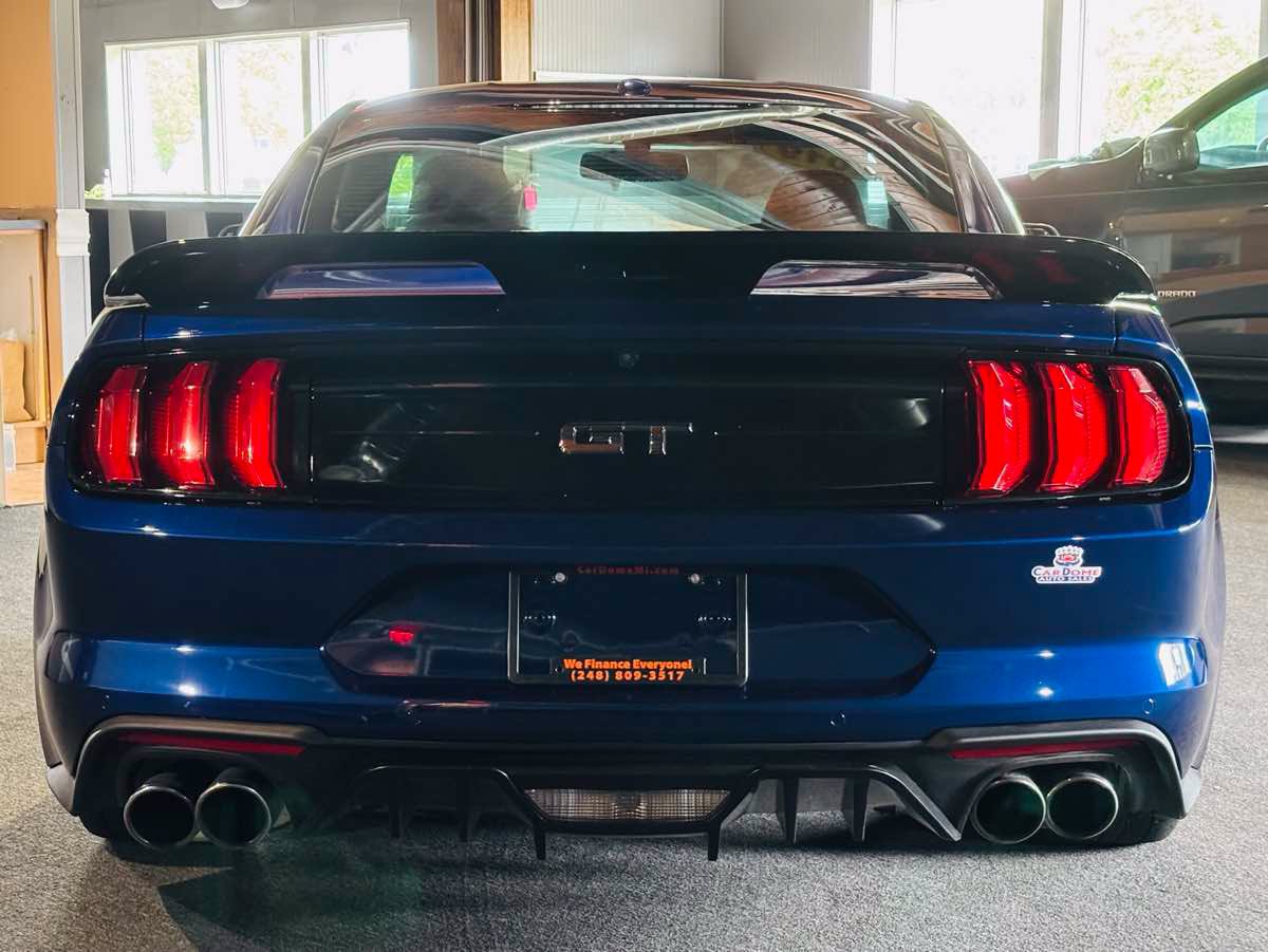 Used 2019 Ford Mustang GT RWD image 11