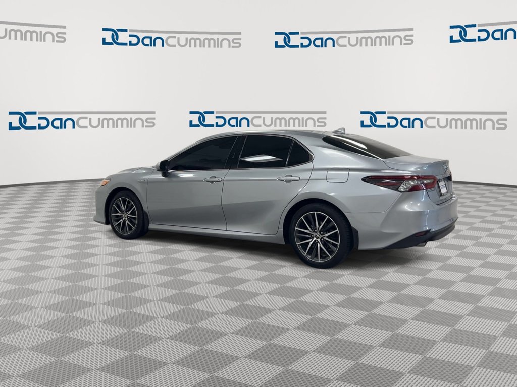 Used 2021 Toyota Camry XLE w/ Navigation Upgrade Package FWD image 6