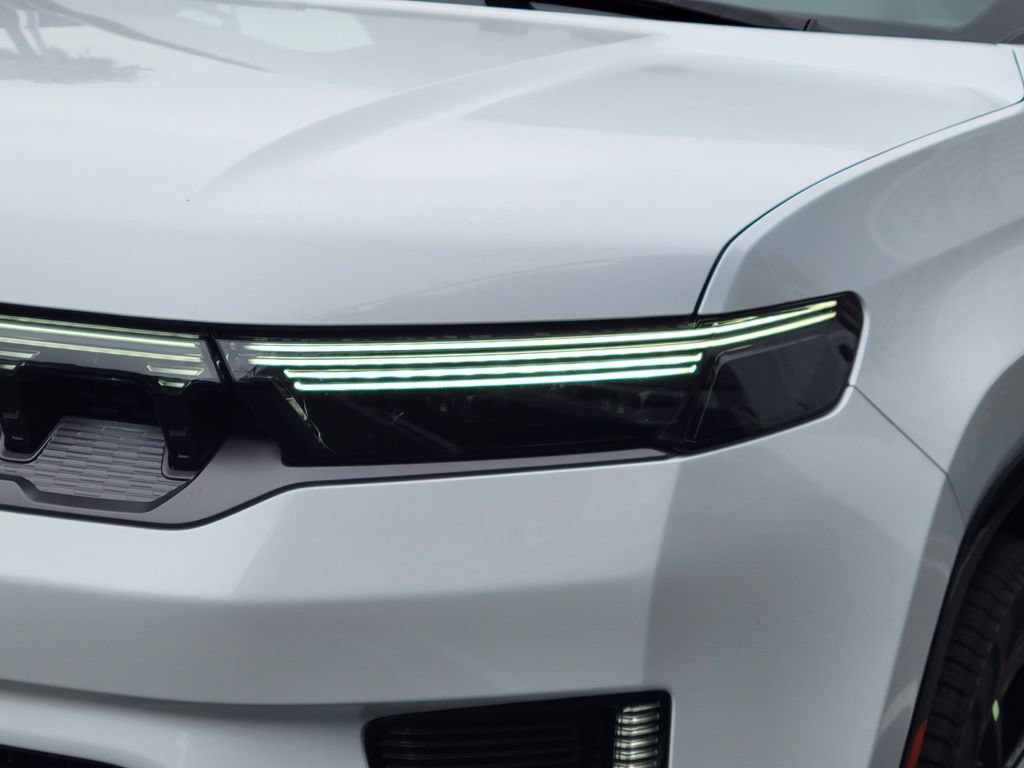 New 2026 Jeep Grand Wagoneer Summit AWD/4WD image 27