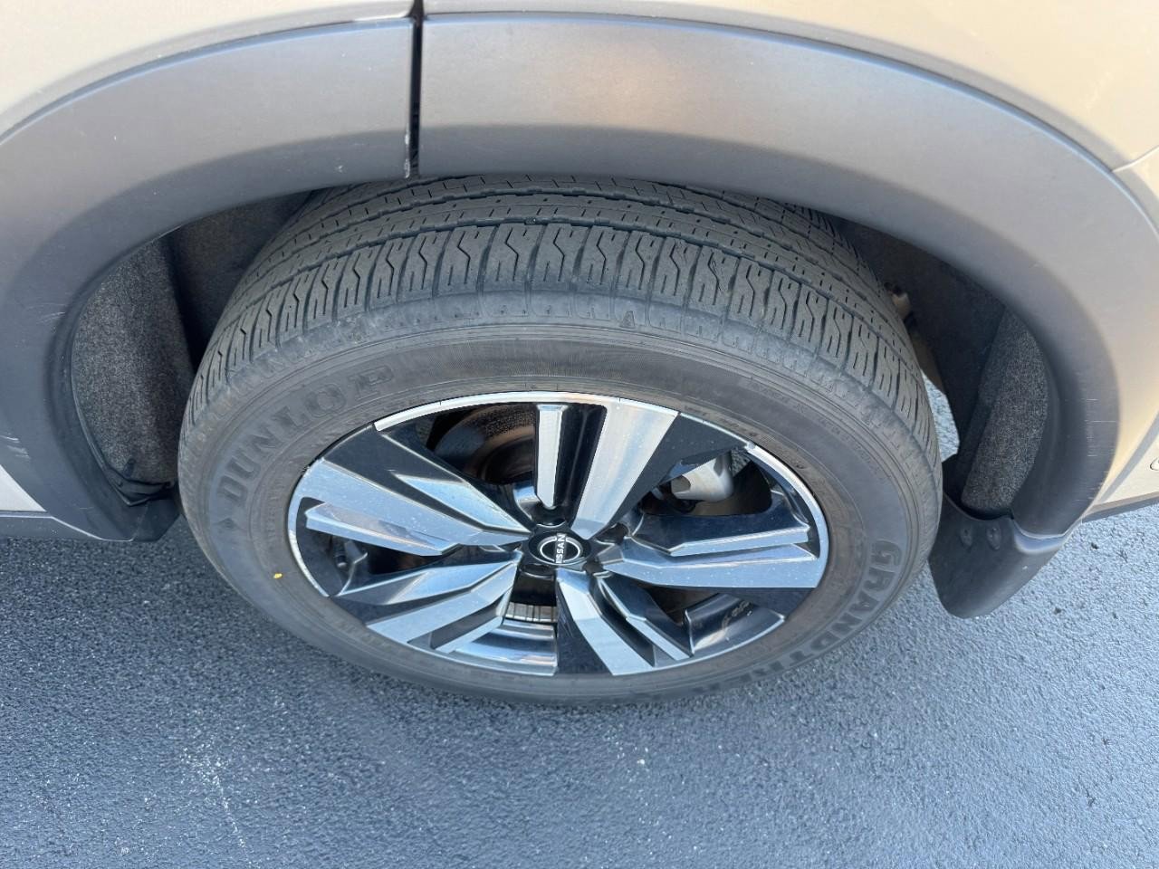 Used 2023 Nissan Rogue Platinum w/ Platinum Premium Package image 8