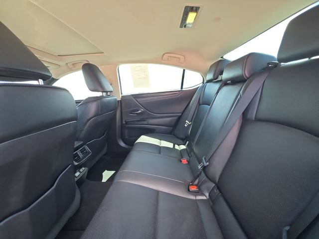 Used 2021 Lexus ES 300h w/ Premium Package FWD image 11
