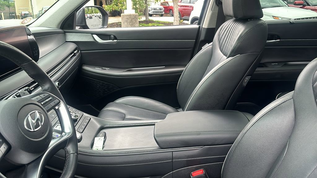 Used 2024 Hyundai Palisade Limited image 23