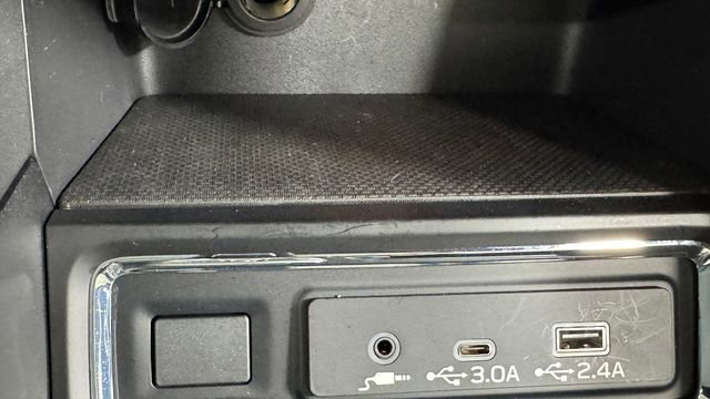 Certified 2025 Subaru Ascent Premium AWD/4WD image 33
