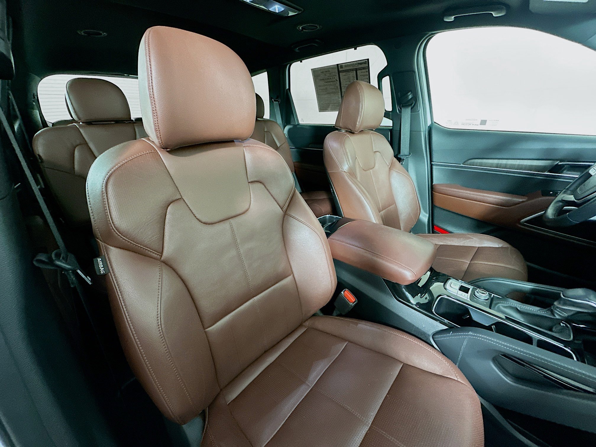 Used 2023 Kia Telluride EX w/ EX Captain's Chair Package image 30