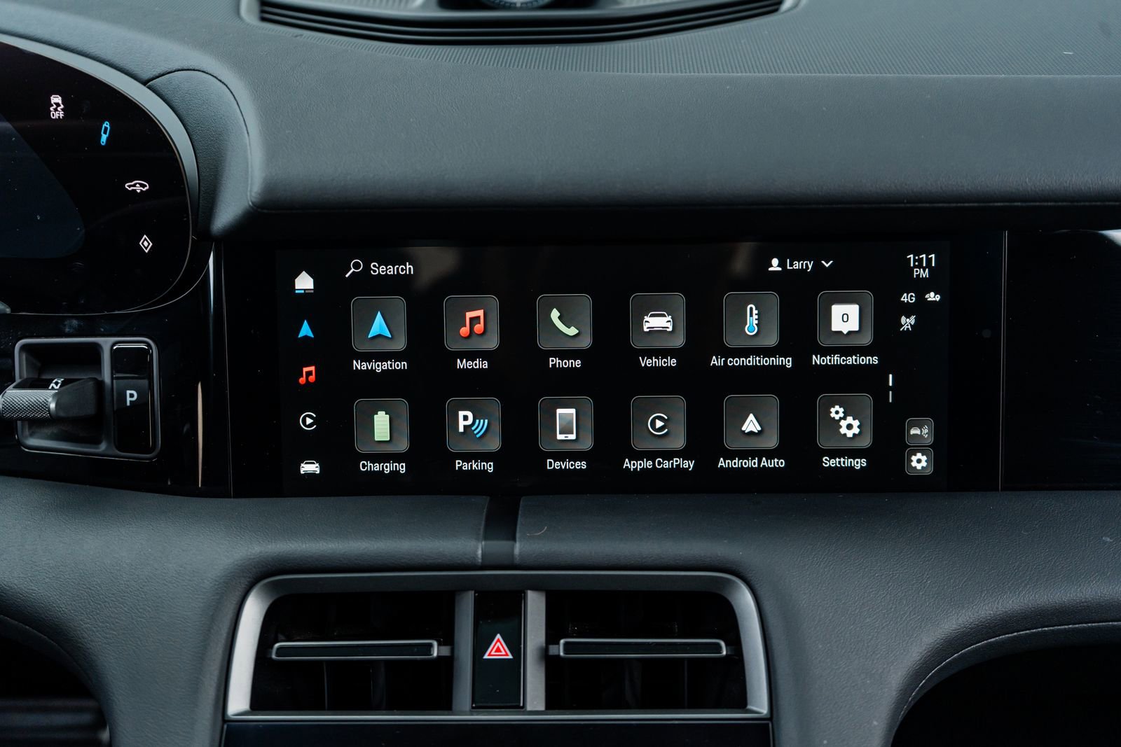 Used 2025 Porsche Taycan image 33