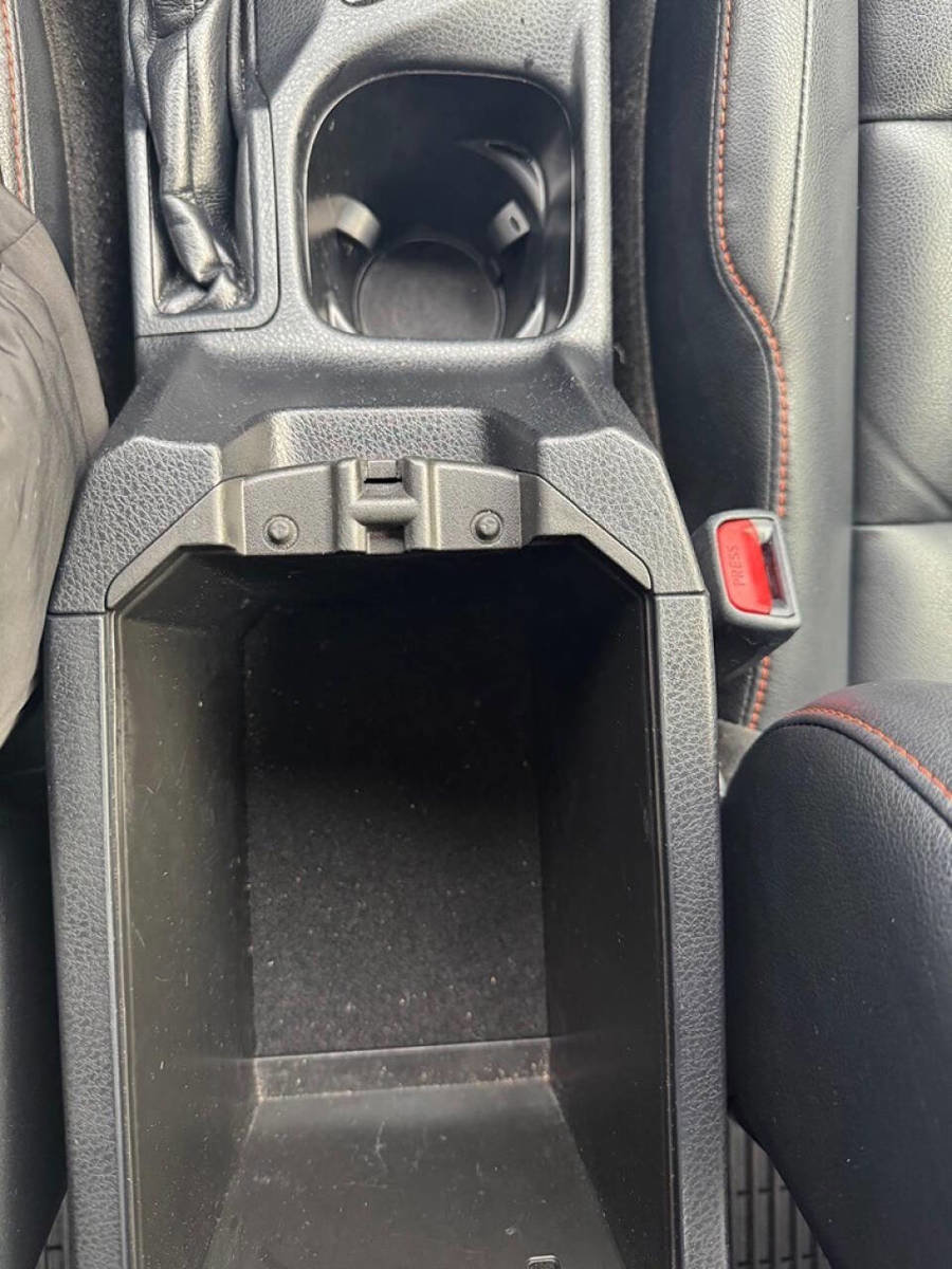 Used 2018 Toyota RAV4 SE image 44