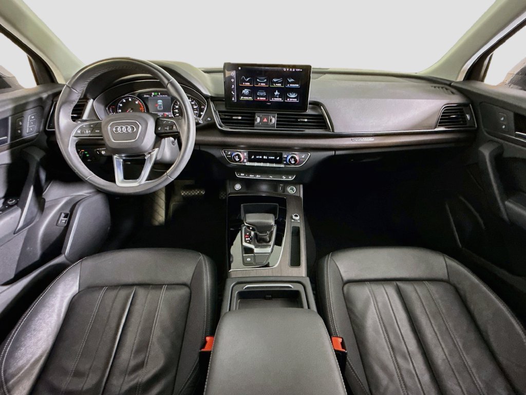 Used 2021 Audi Q5 2.0T Premium w/ Convenience Package AWD/4WD image 9