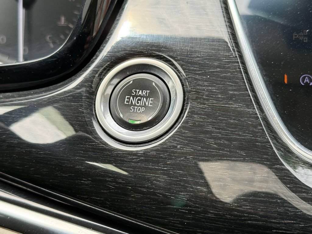 Used 2020 Cadillac XT6 Premium Luxury FWD image 28