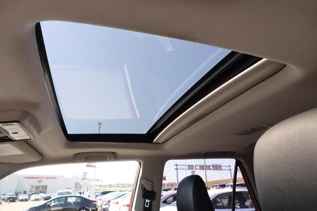 Used 2019 Toyota 4Runner SR5 Premium image 8