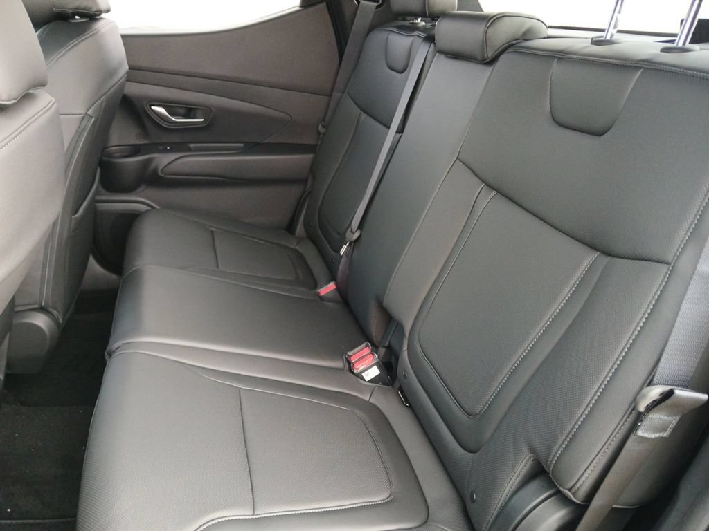 New 2027 Hyundai Santa Cruz SE FWD image 14