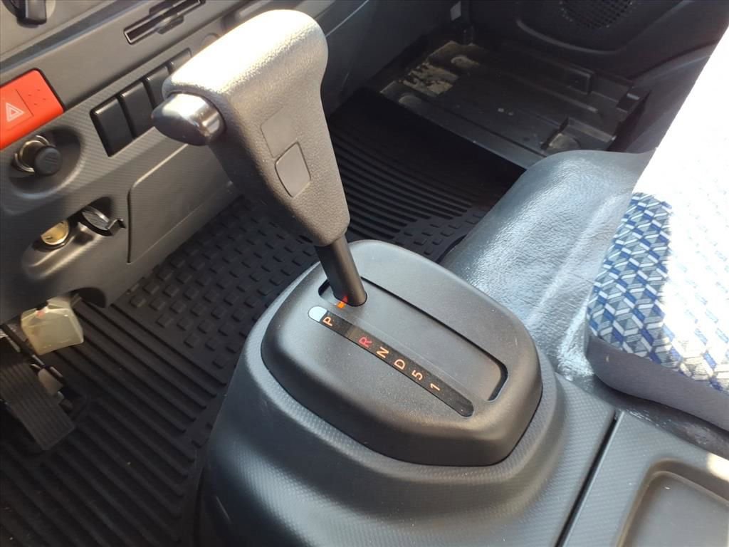 New 2025 Chevrolet Low Cab Forward image 9