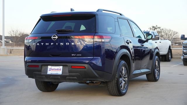 Used 2024 Nissan Pathfinder SV image 9