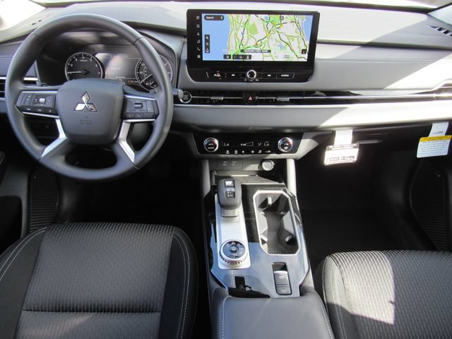 New 2026 Mitsubishi Outlander ES FWD image 14