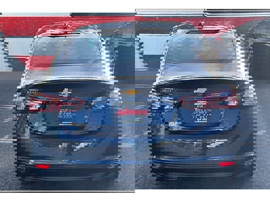 Used 2022 Chevrolet Malibu LT image 4