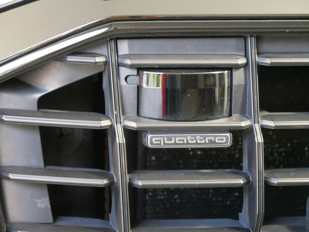 Used 2020 Audi Q8 Premium Plus w/ Premium Plus Package image 25