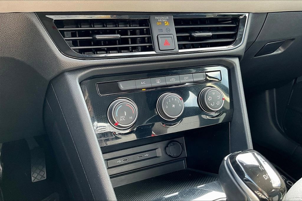 Used 2025 Volkswagen Taos S image 13