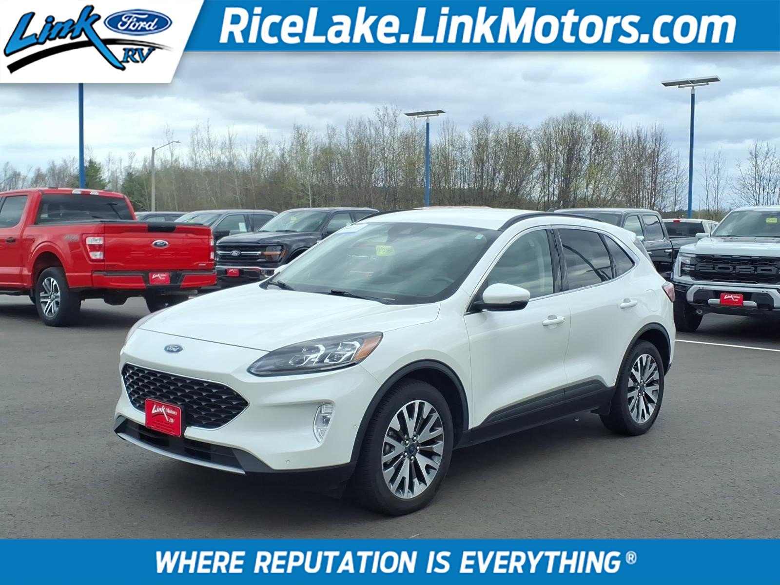 Certified 2020 Ford Escape Titanium AWD/4WD image 1