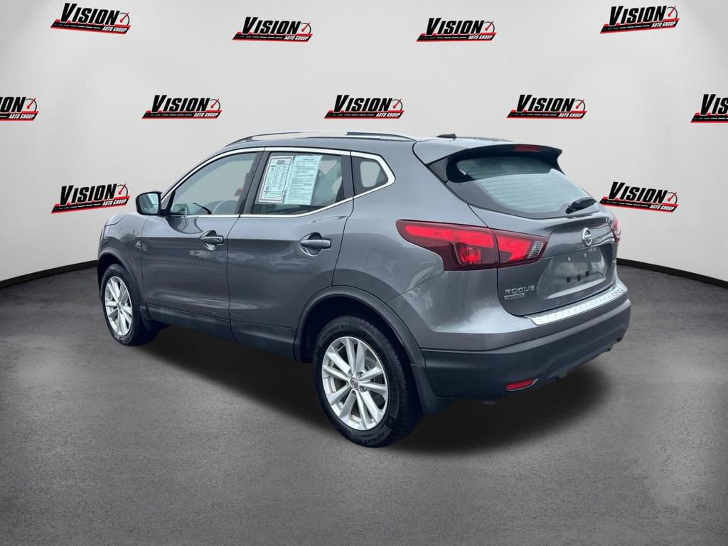 Used 2017 Nissan Rogue Sport SV AWD/4WD image 7