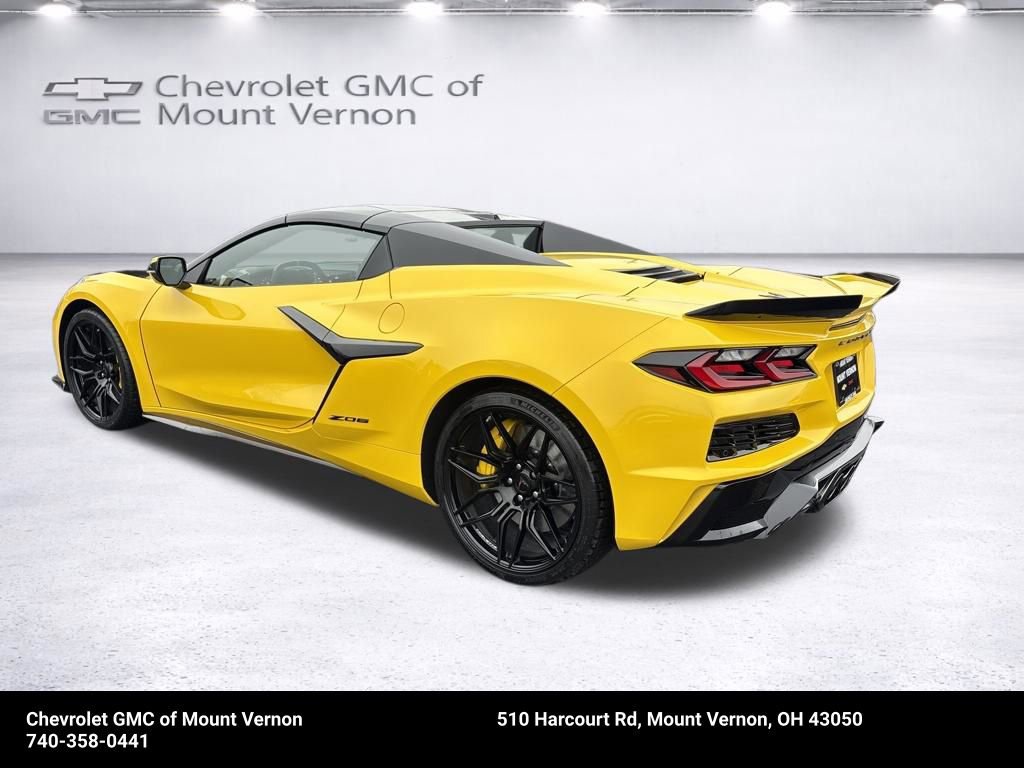 New 2026 Chevrolet Corvette Z06 w/ Stealth Interior Trim Package RWD video 3