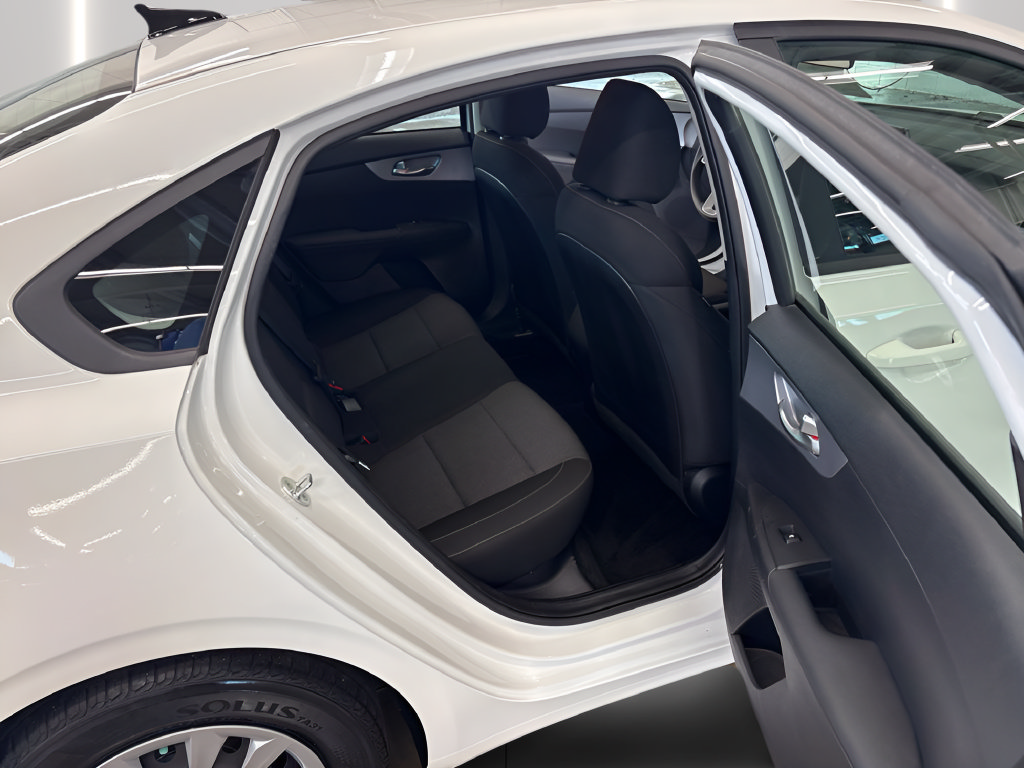 Used 2022 Kia Forte Sedan FWD image 12