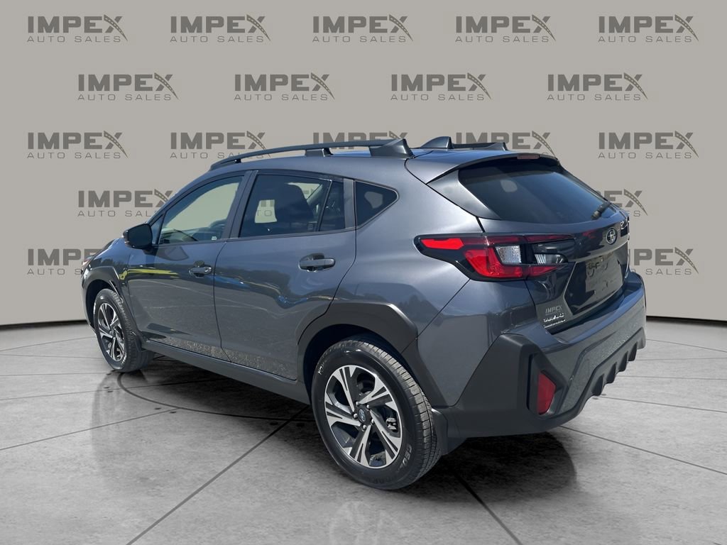 Used 2024 Subaru Crosstrek 2.0i Premium w/ Crosstrek Mirror Package image 3
