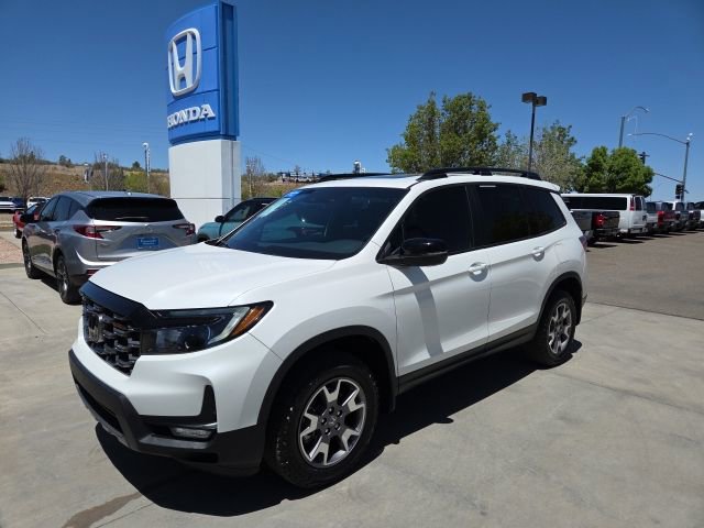 Certified 2023 Honda Passport TrailSport image 2
