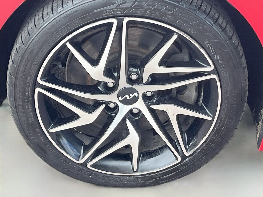 Used 2022 Kia Stinger GT-Line w/ Sun & Sound Package AWD/4WD image 33