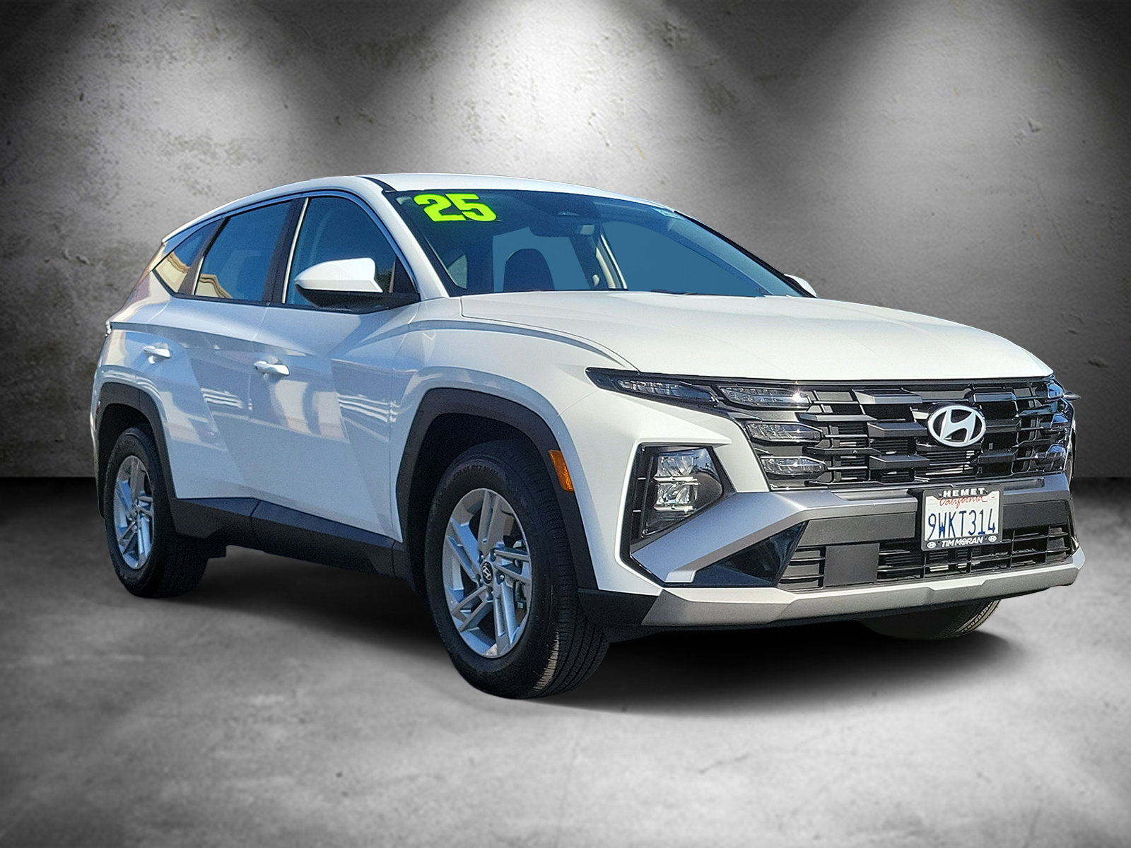 Certified 2025 Hyundai Tucson SE FWD image 2