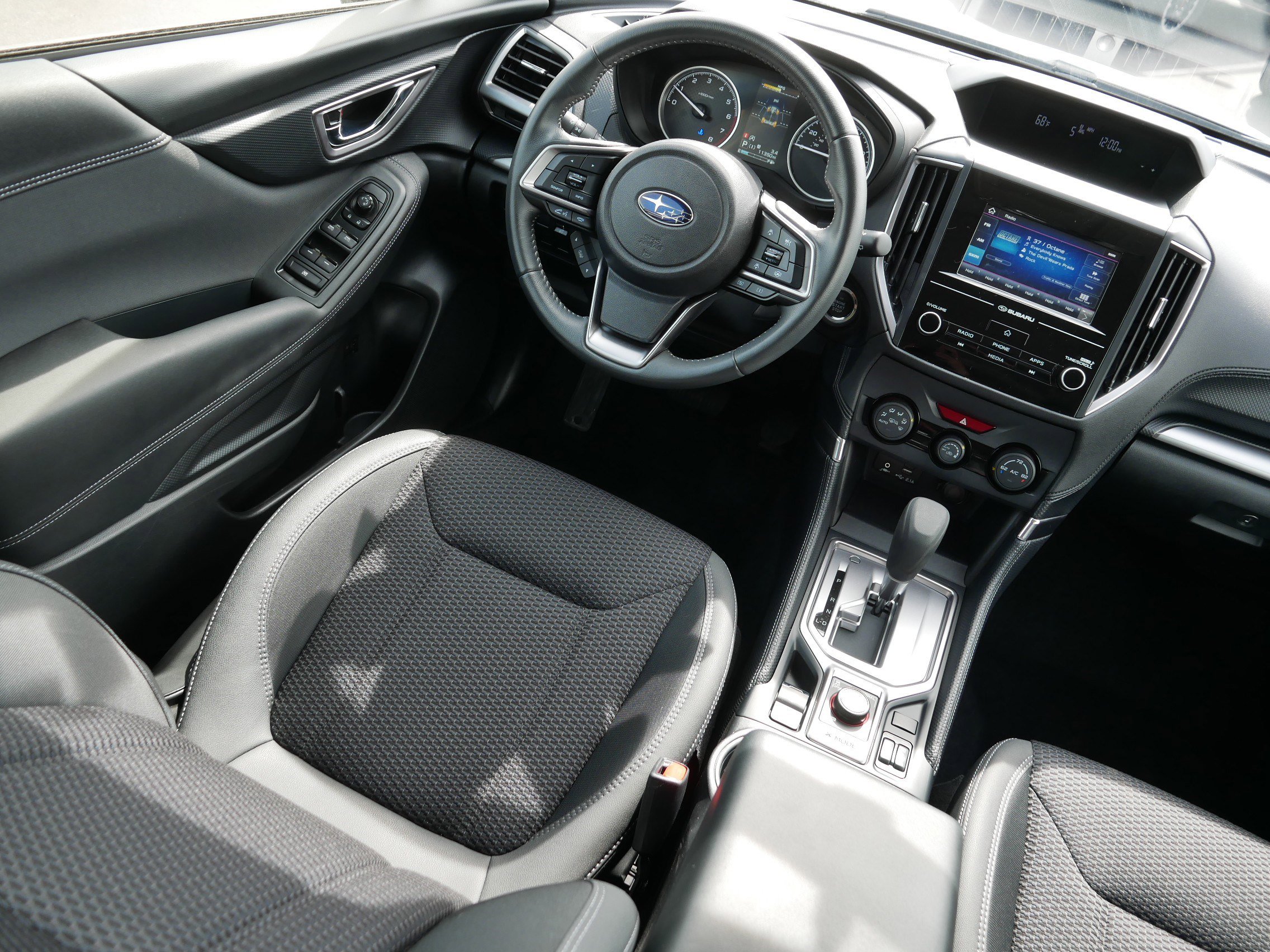 Used 2024 Subaru Forester Premium image 9
